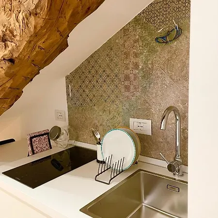 Apartment Mansarda Ignazio Giulio *